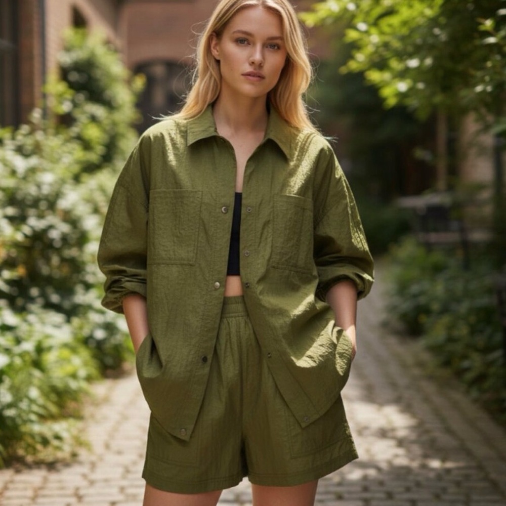 Athleta Luna Sheen Shirt XS